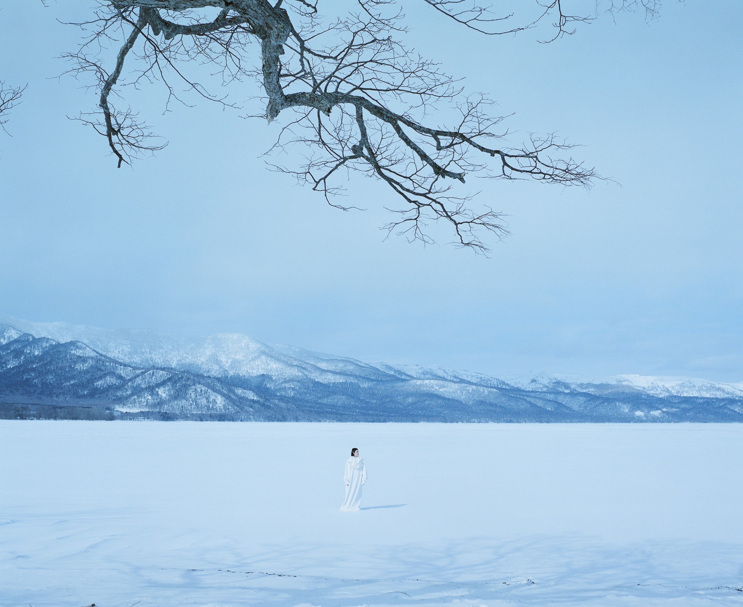 ManaYamamoto_SnowBlue-03